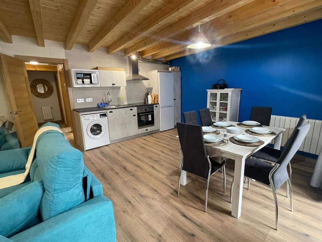 Apartamentos turísticos Ribera Natura San Martin de Rubiales Bagian luar foto