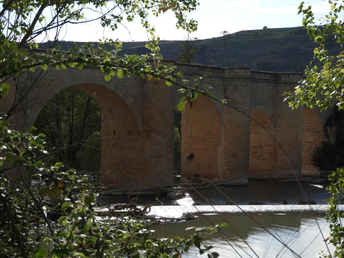 Apartamentos turísticos Ribera Natura San Martin de Rubiales Bagian luar foto