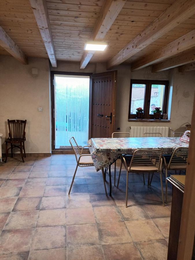 Apartamentos turísticos Ribera Natura San Martin de Rubiales Bagian luar foto