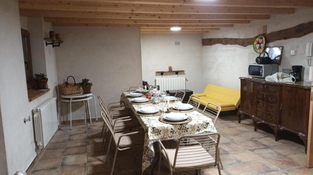 Apartamentos turísticos Ribera Natura San Martin de Rubiales Bagian luar foto